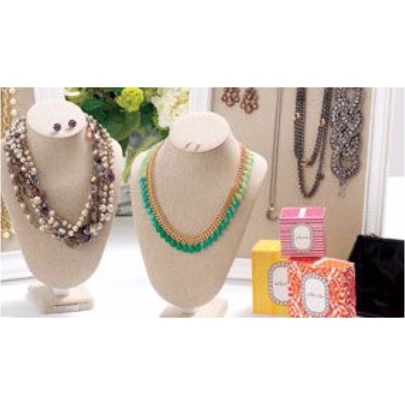 Contessa Jade Necklace - Picture 5 of 7